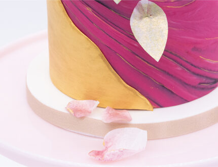 Marbled wedding cake petals