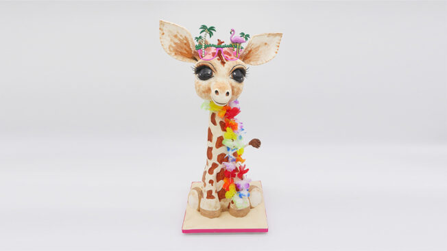 Summer giraffe main