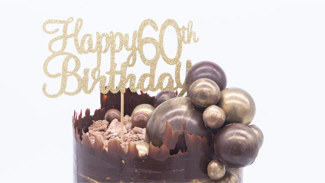 Easy tempered chocolate cake topper