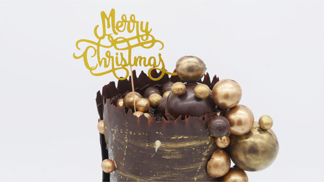 Tempered chocolate topper