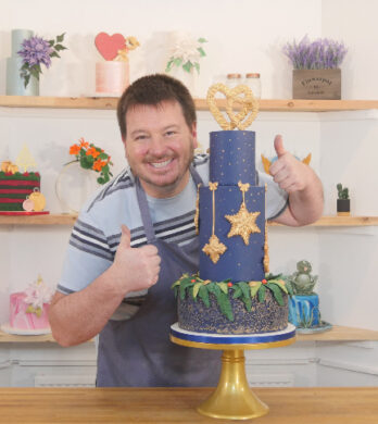 Festive bauble wedding cake