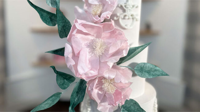 No sugarpaste - Couture wedding cake