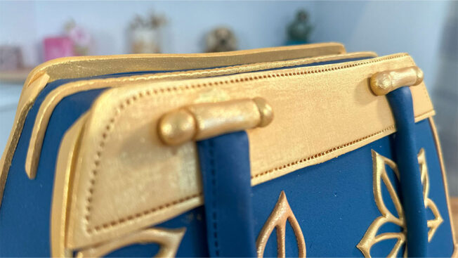 Gold Leaf Handbag cake tutorial
