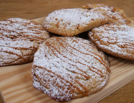 Chocolate chip triple caramel cookies