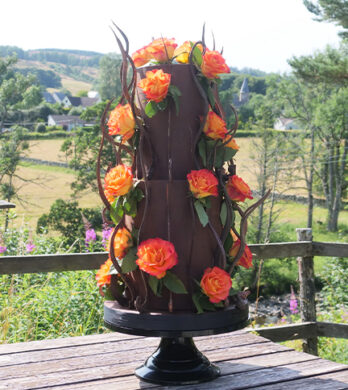 Cocoa Flaming Beauty Wedding Cake