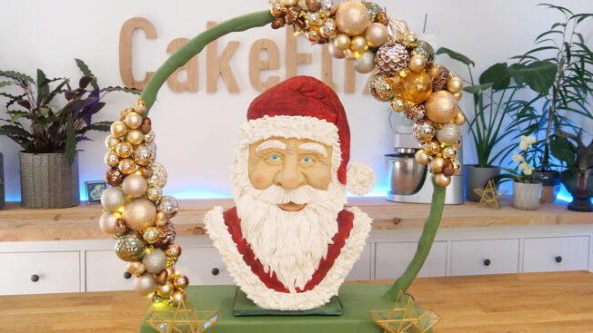 Santa Garland cake tutorial