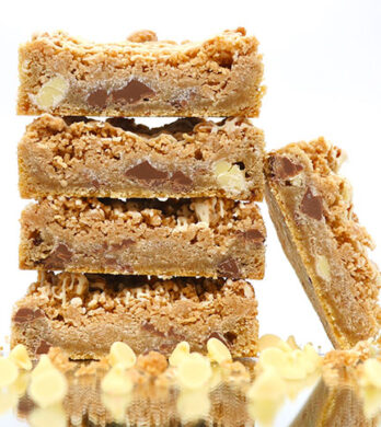 Coconut caramel crunch cookie