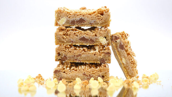 Coconut caramel crunch cookie