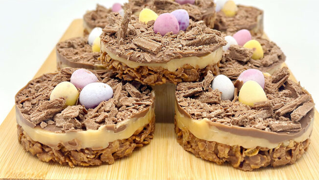 Caramel Chocolate Crunches Baking Tutorial