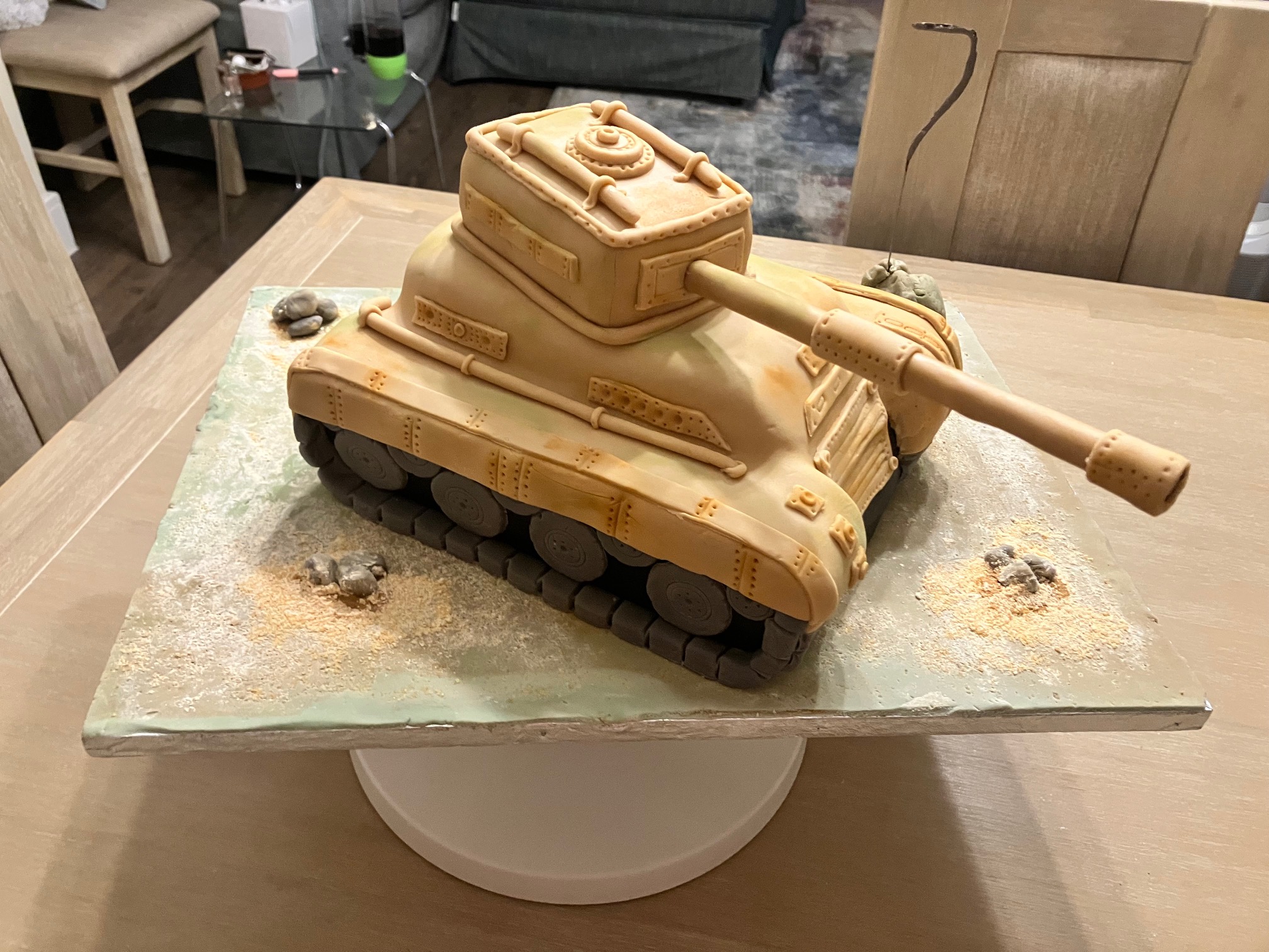 Wendy Sheader - The Tank Cake - September 2025