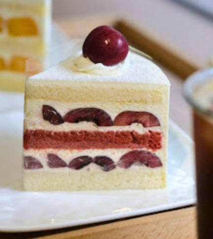 Turning Trendy Ingredients Into Signature Cakes