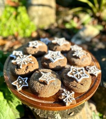 Gingerbread Cheesecake Cookies