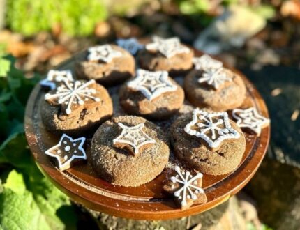 Gingerbread Cheesecake Cookies