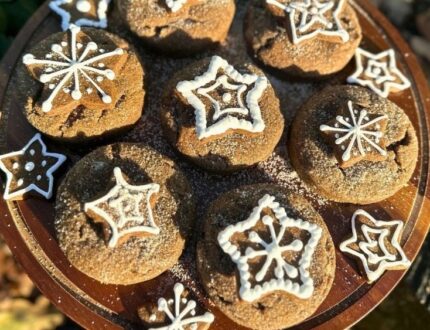 Gingerbread Cheesecake Cookies