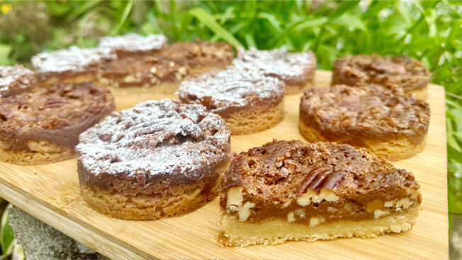 Caramel Pecan Cookies step by step