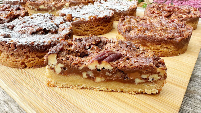 Caramel Pecan Cookies step by step