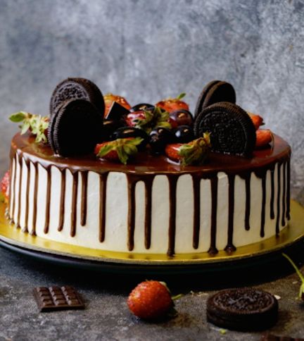 How to Temper Chocolate for Cake Decorating at Home