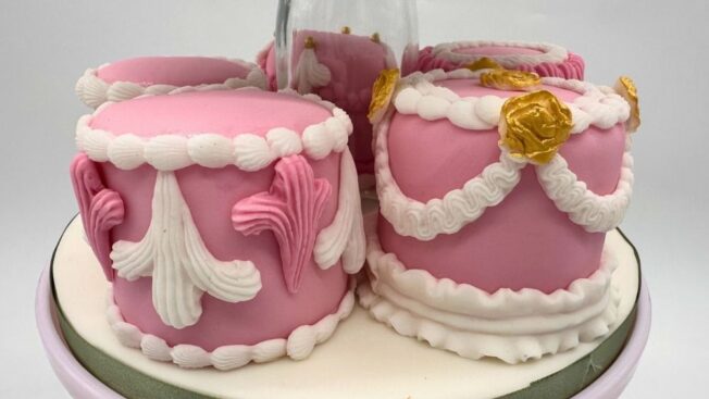 Lambeth Bento Wedding Cake Tutorial