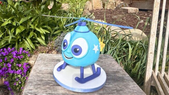 Cartoon Helicopter Cake Tutorial