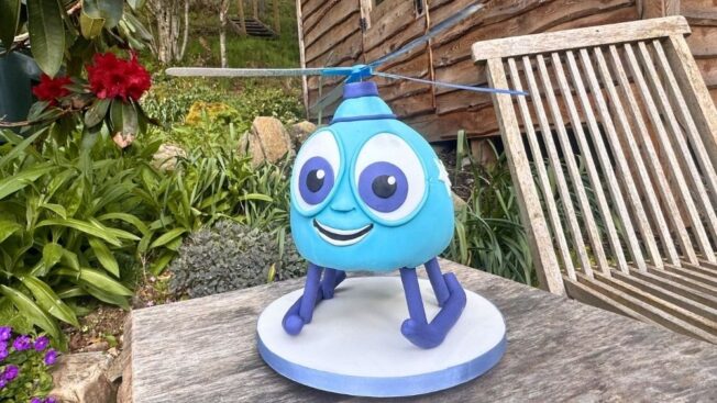 Cartoon Helicopter Cake Tutorial